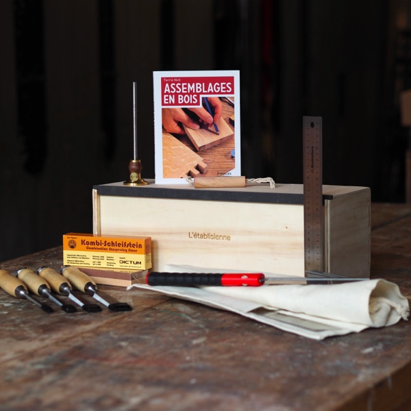 Kit d'outils pour le travail du bois